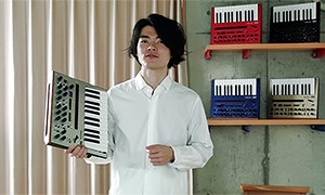 Tats explains monologue