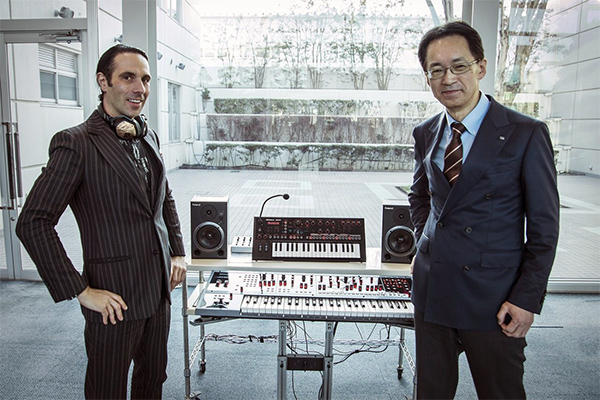 V-MODA&ROLAND