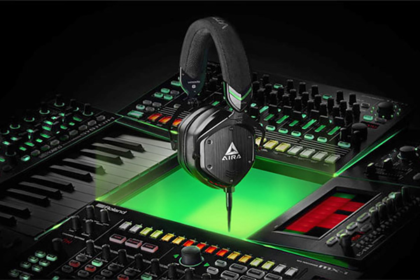 V-MODA&ROLAND AIRA headphones